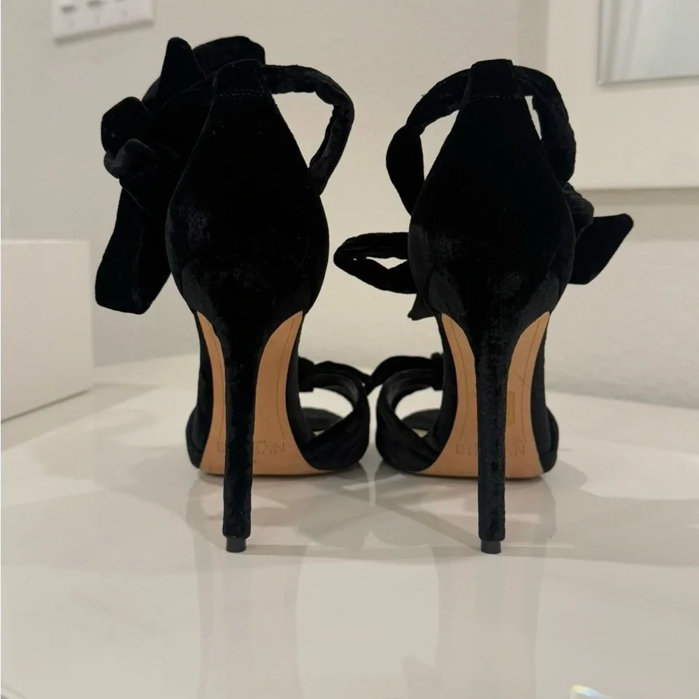 Alexandre Birman Black Velvet Heels - Picture 4 of 6